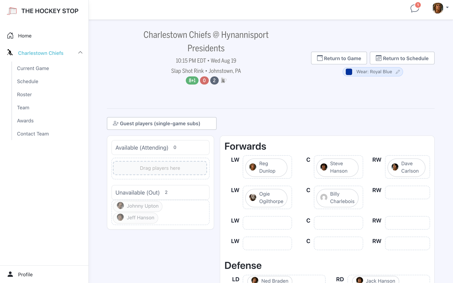 The lineup editor, with player photos and team accent color